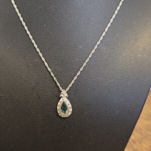 Avon Vintage Emerald Tone Teardrop Sterling Silver Pendant Necklace